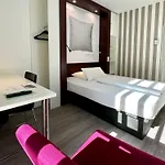 7things - My Basic Hotel 2*